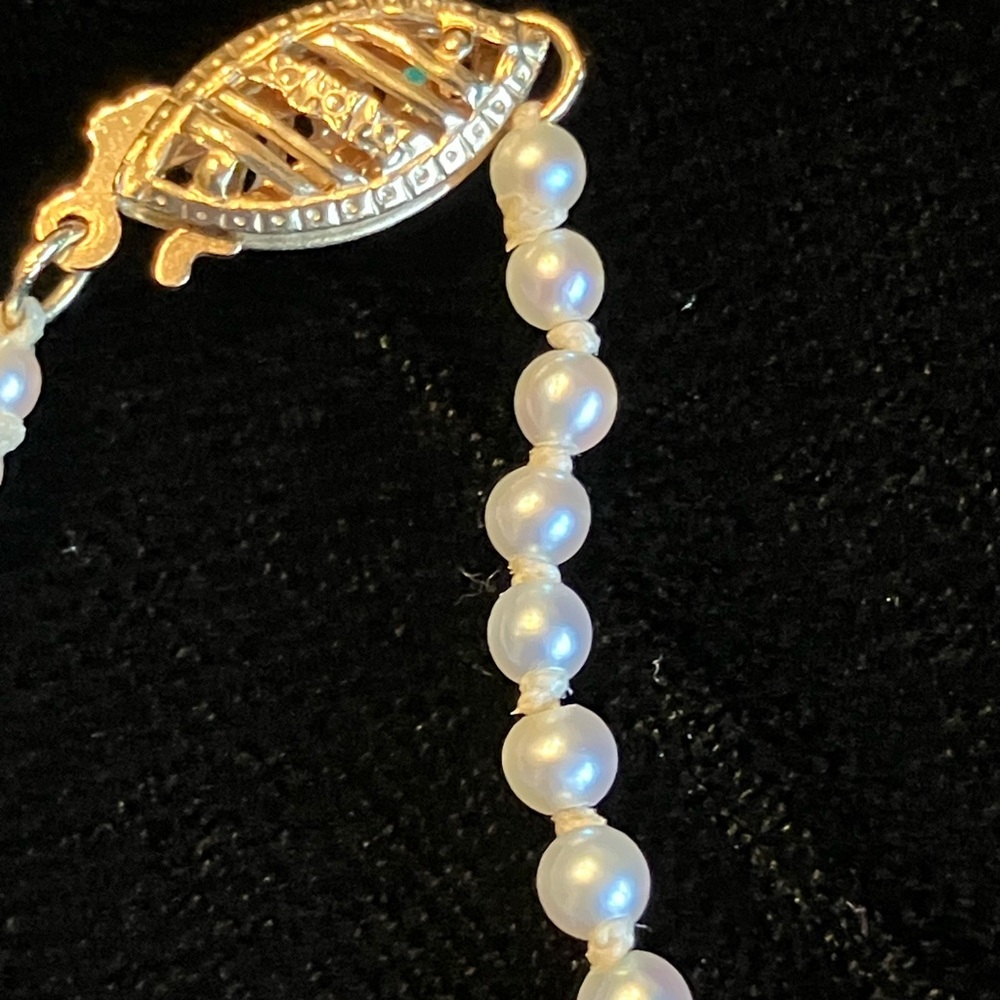 14 K CLASP AUTHENTIC CULTURED PEARL NECKLACE 18” long. - Picture 3 of 17